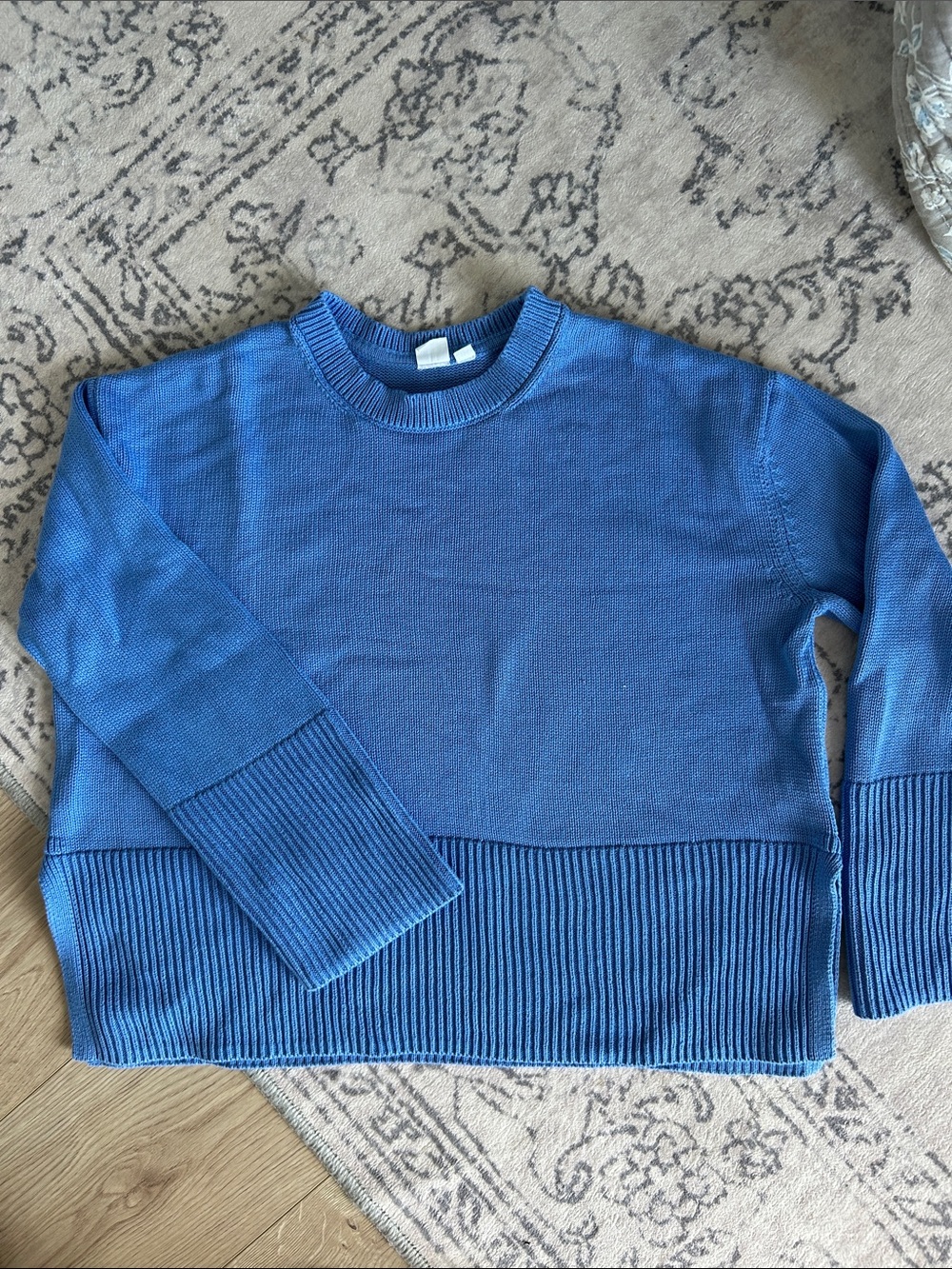 Gap Women’s Blue Crewneck Knit Sweater